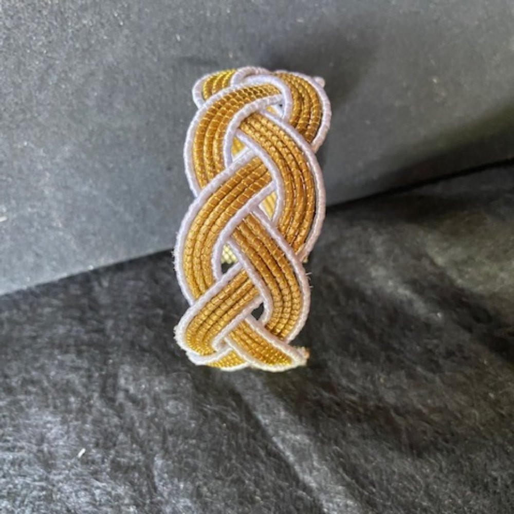 HAND MADE IN BRAZIL, CRAFTED WITH A UNIQUE "" GOLDEN GRASS" FIBER